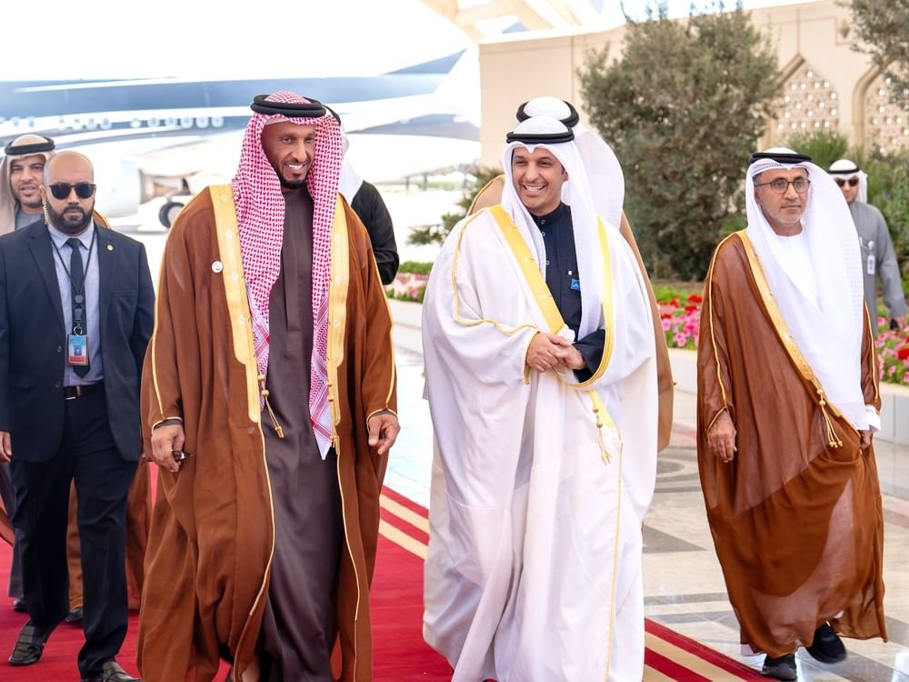 رئيس المكتب الوطني للإعلام يلتقي وزير الإعلام والثقافة بدولة الكويت