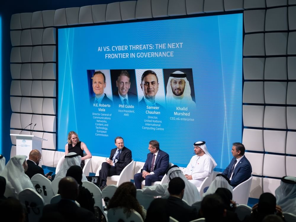 القمة العالمية للحكومات ..حوارات مكثفة حول الذكاء الاصطناعي و السيادة الرقمية والتحديات السيبرانية
