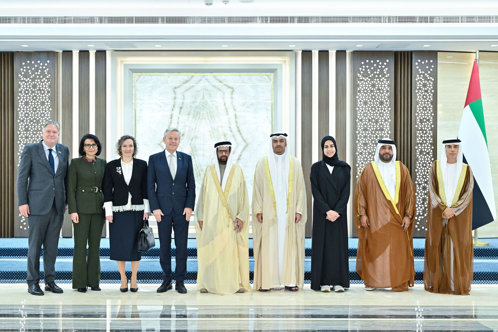 المجلس الوطني يبحث مع وفد من البرلمان الأوروبي تعزيز علاقات الشراكة