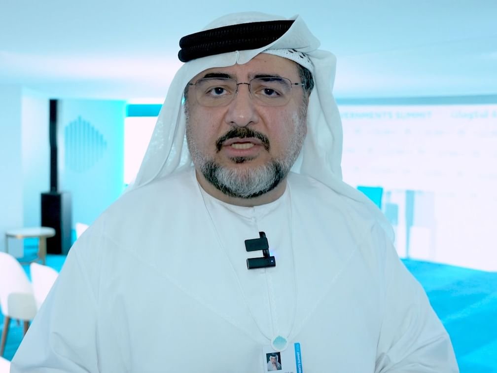 غرف دبي: الإمارات حققت نموًا ملحوظًا في تطبيق الذكاء الاصطناعي داخل الشركات