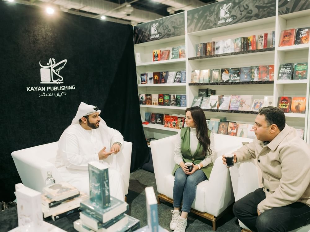 "مدينة الشارقة للنشر" تستعرض خدماتها في القاهرة الدولي للكتاب 2025