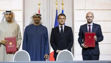 رئيس الدولة والرئيس الفرنسي يبحثان في باريس علاقات البلدين ويشهدان توقيع إطار العمل الإماراتي – الفرنسي للتعاون في مجال الذكاء الاصطناعي