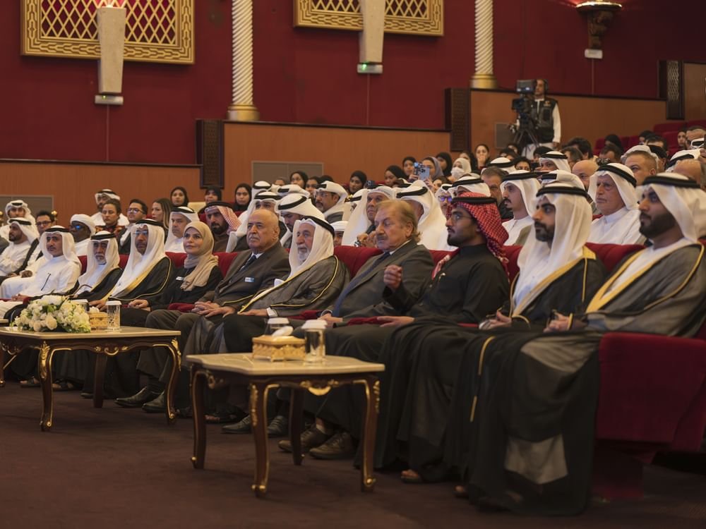 سلطان القاسمي يشهد افتتاح الدورة 34 من أيام الشارقة المسرحية