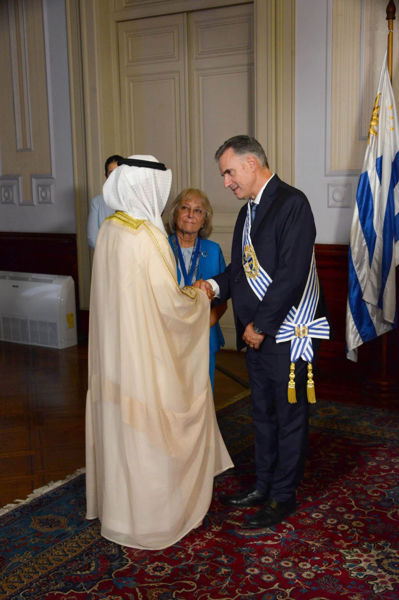 نيابةً عن رئيس الدولة.. سفير الإمارات يحضر حفل تنصيب رئيس الأوروغواي الشرقية