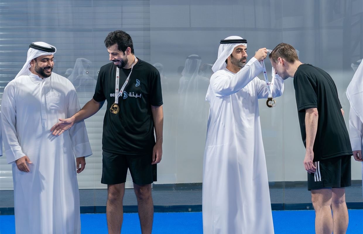 سالم بن عبد الرحمن القاسمي يتوج مجموعة بيئة ببطولة نادي موظفي حكومة الشارقة الرمضانية للبادل تنس للرجال