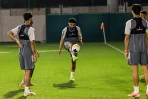 الأبيض الأولمبي يُواصل تدريباته استعدادًا لغرب آسيا