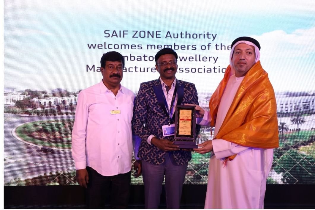 "حرة مطار الشارقة الدولي" تطلع وفدًا هندياً على خدماتها في قطاع الذهب والمجوهرات