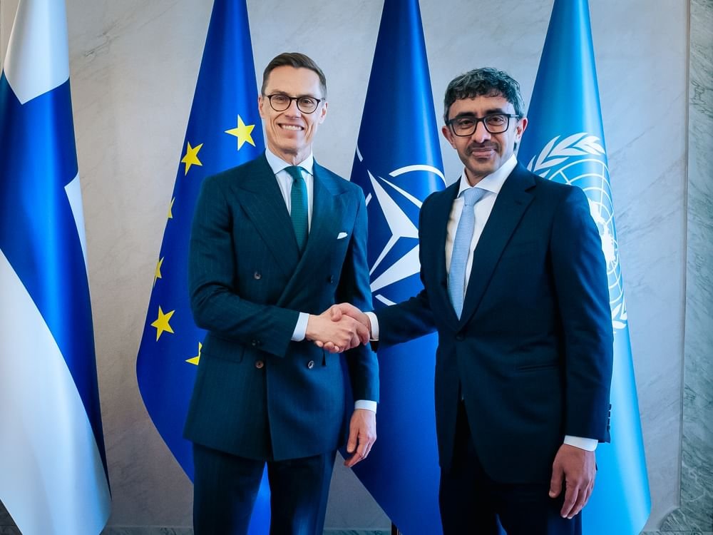 تسلم رسالة خطية من رئيس الدولة .. رئيس فنلندا يستقبل عبدالله بن زايد في هلسنكي 1 تسلم رسالة خطية من رئيس الدولة .. رئيس فنلندا يستقبل عبدالله بن زايد في هلسنكي