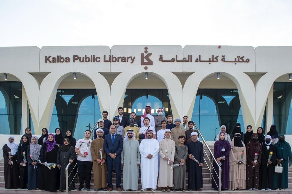 "مكتبات الشارقة" تجمع 45 مستعرباً في جولة لاستكشاف ذاكرة الإمارة