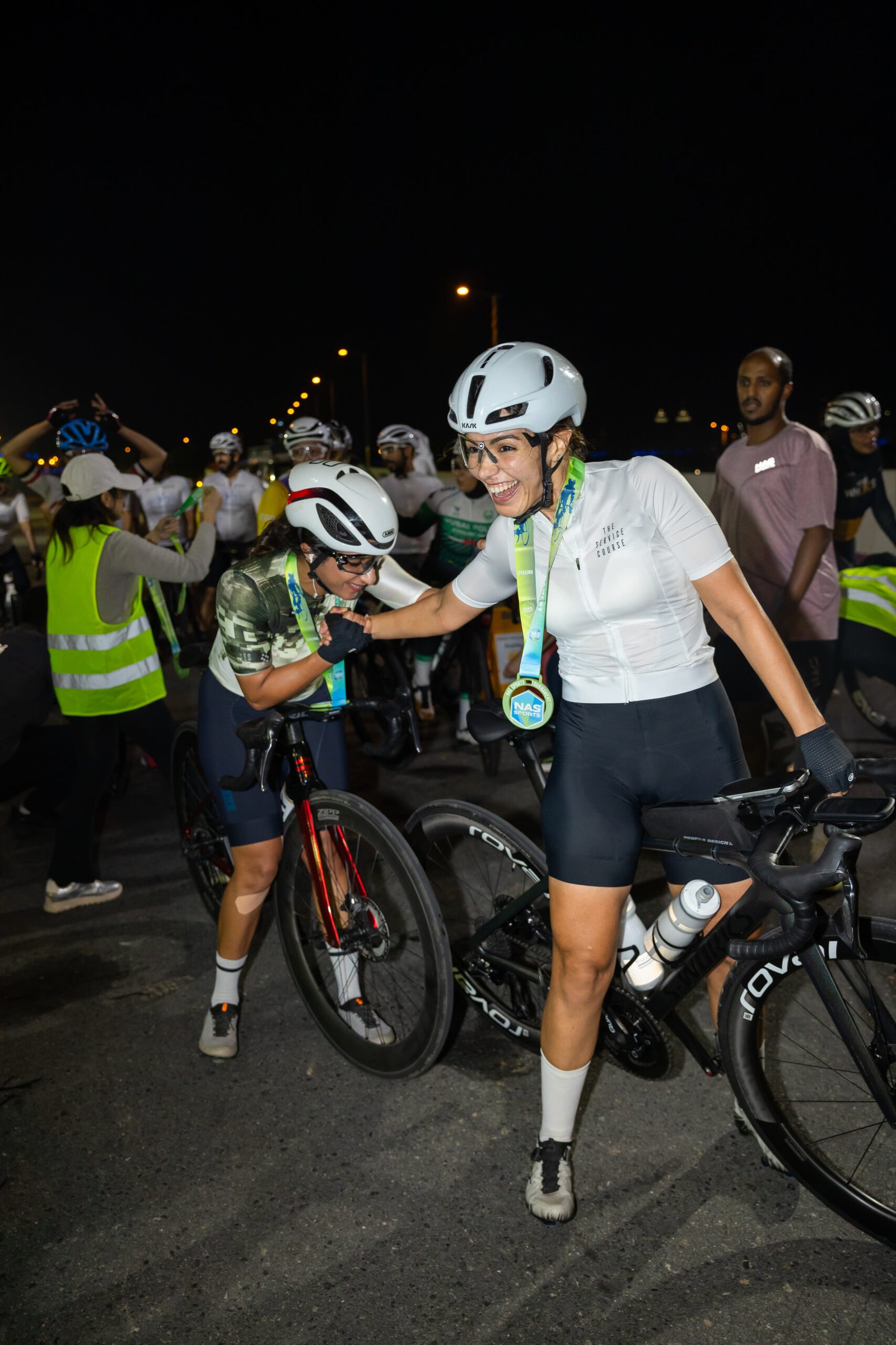 سيدات الدراجات الهوائية