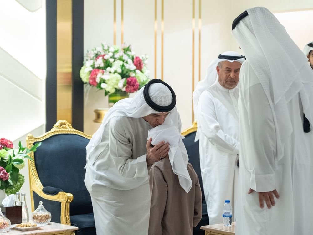 سعود بن صقر يواصل استقبال المهنئين بشهر رمضان بحضور ولي عهد رأس الخيمة 1 سعود بن صقر يواصل استقبال المهنئين بشهر رمضان بحضور ولي عهد رأس الخيمة