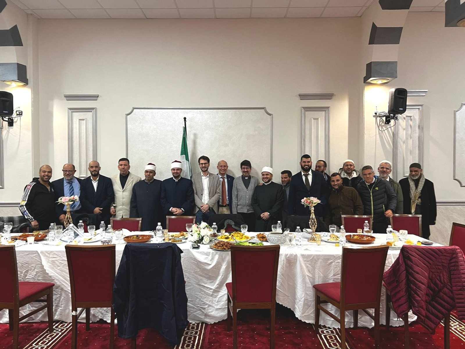 مبعوثو "حكماء المسلمين" يشاركون في إفطار جماعي بالمركز الإسلامي الثقافي بإيطاليا