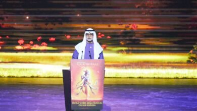نهيان بن مبارك يشيد بالفن والإبداع في العرض الختامي للمسرحية الموسيقية العالمية "راجاديراج" بدبي