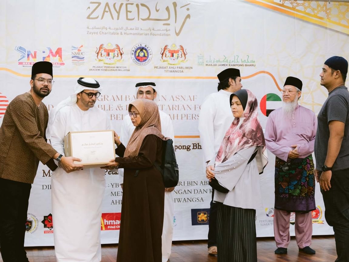 "زايد الإنسانية" تنفّذ مبادرة إفطار صائم في ماليزيا بالتعاون مع سفارة الدولة 1 "زايد الإنسانية" تنفّذ مبادرة إفطار صائم في ماليزيا بالتعاون مع سفارة الدولة