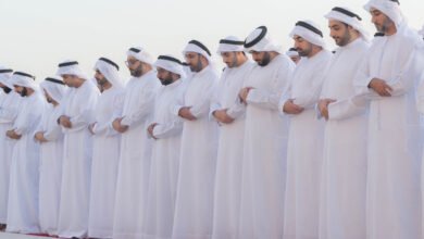 حاكم الشارقة يؤدي صلاة عيد الفطر المبارك في مصلى البديع