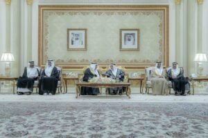 حاكم الشارقة يتقبل التهاني بعيد الفطر السعيد في قصر البديع العامر