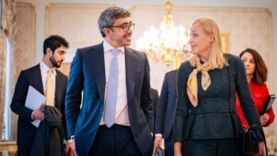 عبدالله بن زايد يلتقي وزيرة خارجية فنلندا ويبحثان تعزيز مسارات التعاون الثنائي