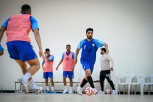 تجربتان وديتان لأبيض الصالات أمام شقيقه الكويتي