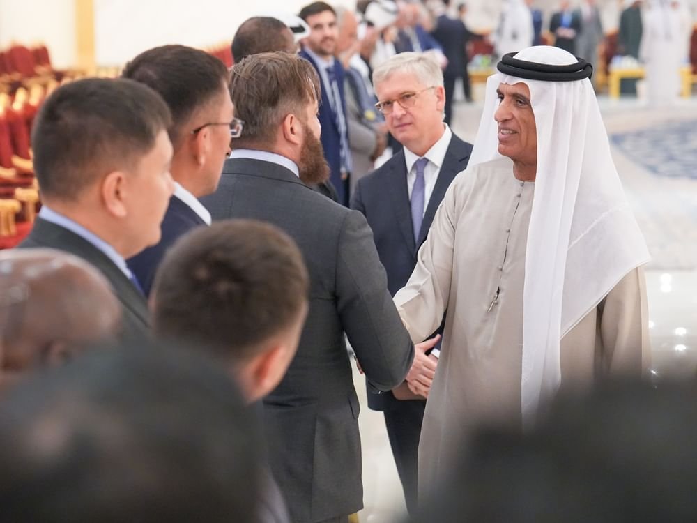 سعود بن صقر يستقبل عدداً من السفراء وممثلي البعثات الدبلوماسية لدى الدولة على مأدبة الإفطار 1 سعود بن صقر يستقبل عدداً من السفراء وممثلي البعثات الدبلوماسية لدى الدولة على مأدبة الإفطار