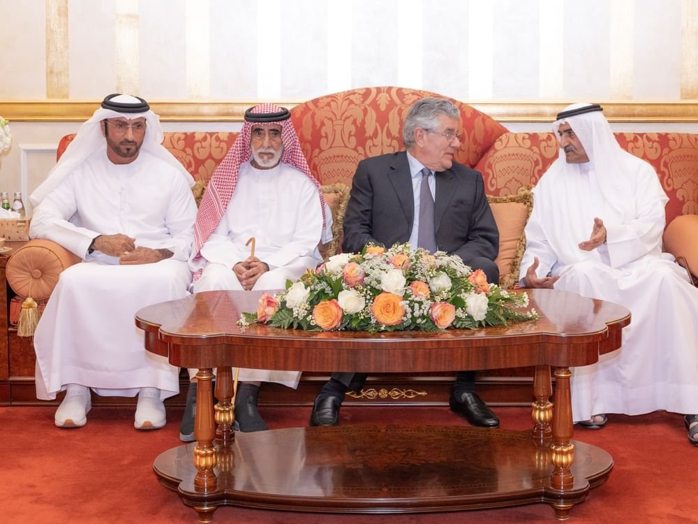 حمد الشرقي يستقبل المهنئين بشهر رمضان بحضور ولي عهد الفجيرة 1 حمد الشرقي يستقبل المهنئين بشهر رمضان بحضور ولي عهد الفجيرة