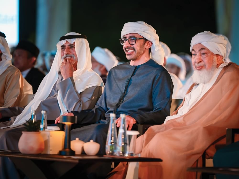 عبدالله بن زايد ونهيان بن مبارك يشهدان فعالية «يوم زايد للعمل الإنساني»