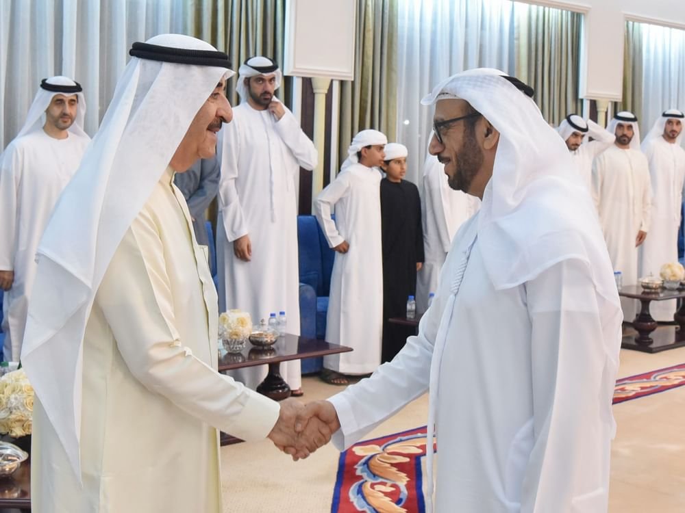 حاكم أم القيوين يستقبل المهنئين بالشهر الفضيل 1 حاكم أم القيوين يستقبل المهنئين بالشهر الفضيل