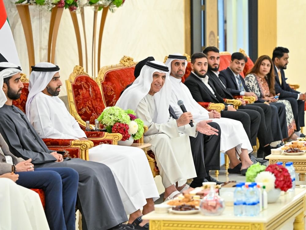 سعود بن صقر يستقبل المهنئين بشهر رمضان على مأدبة إفطار 1 سعود بن صقر يستقبل المهنئين بشهر رمضان على مأدبة إفطار