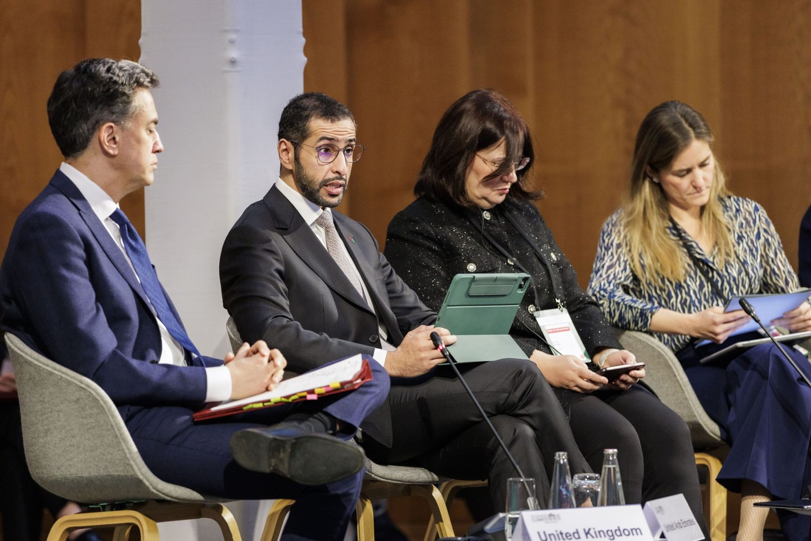 الإمارات تشارك في جلسات رفيعة المستوى ضمن "حوار بطرسبيرغ للمناخ"