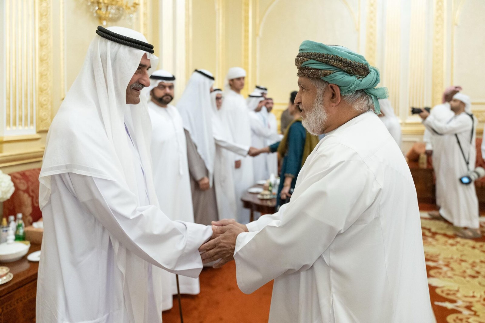 حمد الشرقي يواصل استقبال المهنئين بشهر رمضان بحضور ولي عهد الفجيرة 1 حمد الشرقي يواصل استقبال المهنئين بشهر رمضان بحضور ولي عهد الفجيرة