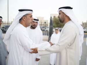 ذياب بن محمد بن زايد يُقدم واجب العزاء بوفاة والدة الشهيد عبدالحميد سلطان الحمادي