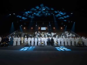 سلطان بن أحمد القاسمي يكرم الجهات الفائزة بجائزة التميز المؤسسي "تميز" في دورتها الأولى