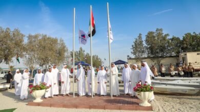 أحمد بن حمدان يرفع علم اعتماد نادي الحمرية "مركز تدريب دولي" للشراع الحديث