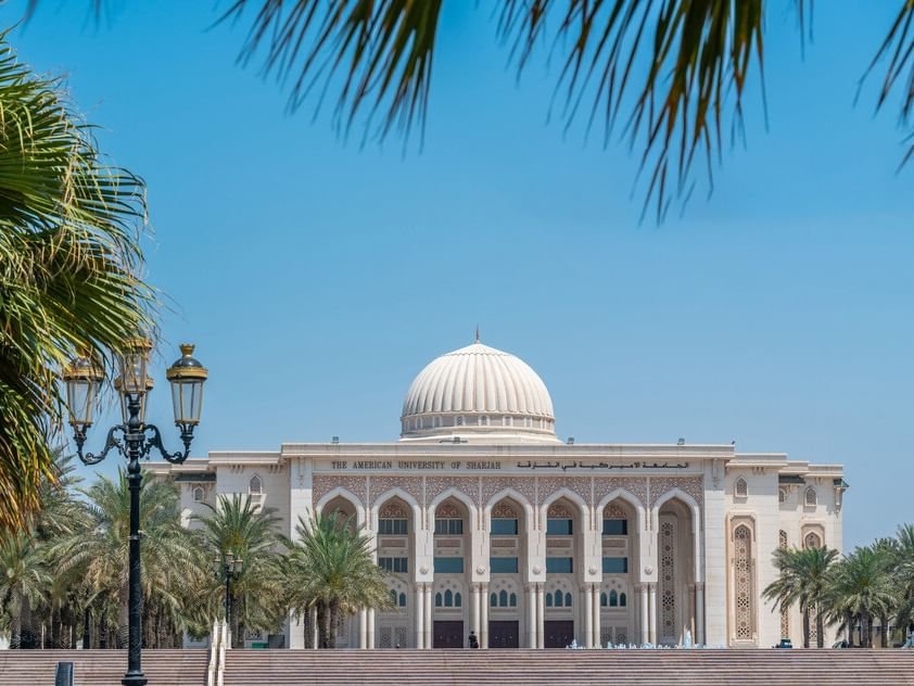 "أمريكية الشارقة" تنال اعتماد مشروع الأثر المستدام من "مجرى"