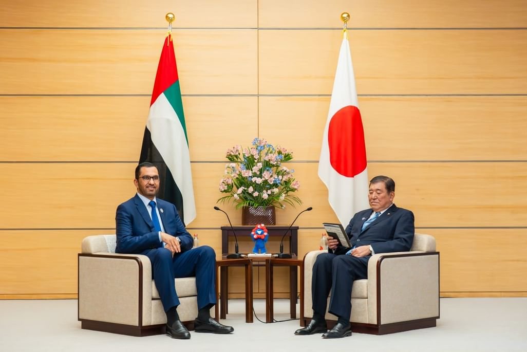 رئيس الدولة يبعث رسالة خطية إلى رئيس وزراء اليابان سلمها مبعوث الإمارات الخاص 1 رئيس الدولة