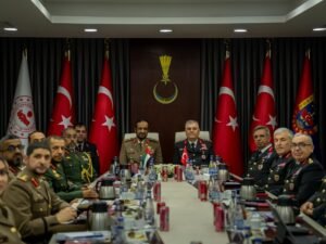 قائد الحرس الوطني يبحث التعاون مع قيادة الدرك العامة التركية.. ويزور ضريح أتاتورك