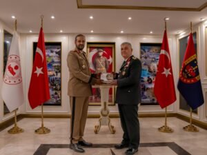 قائد الحرس الوطني يبحث التعاون مع قيادة الدرك العامة التركية.. ويزور ضريح أتاتورك