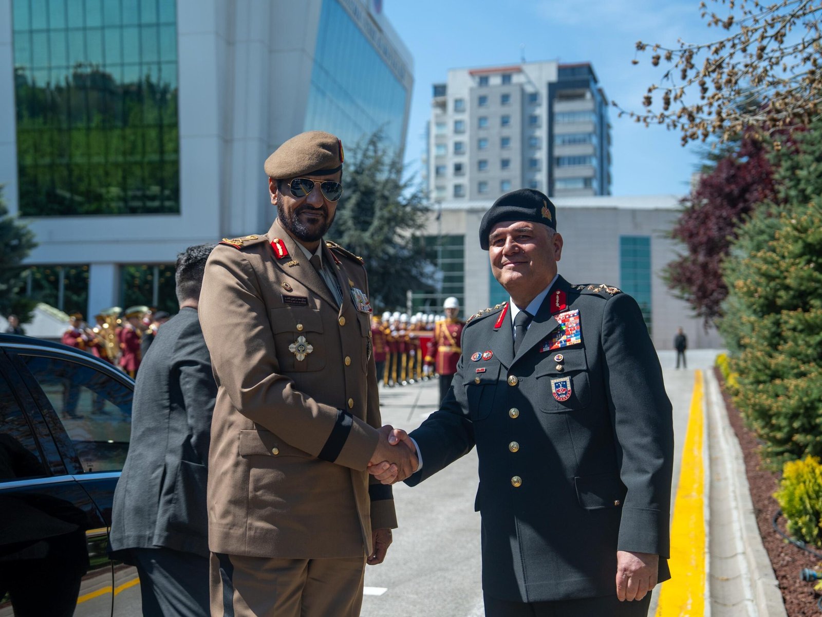 قائد الحرس الوطني يبحث التعاون مع قيادة الدرك العامة التركية.. ويزور ضريح أتاتورك 1 قائد الحرس الوطني يبحث التعاون مع قيادة الدرك العامة التركية.. ويزور ضريح أتاتورك