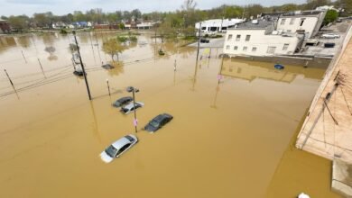 12 قتيلًا حصيلة ضحايا العواصف والأعاصير في الولايات المتحدة