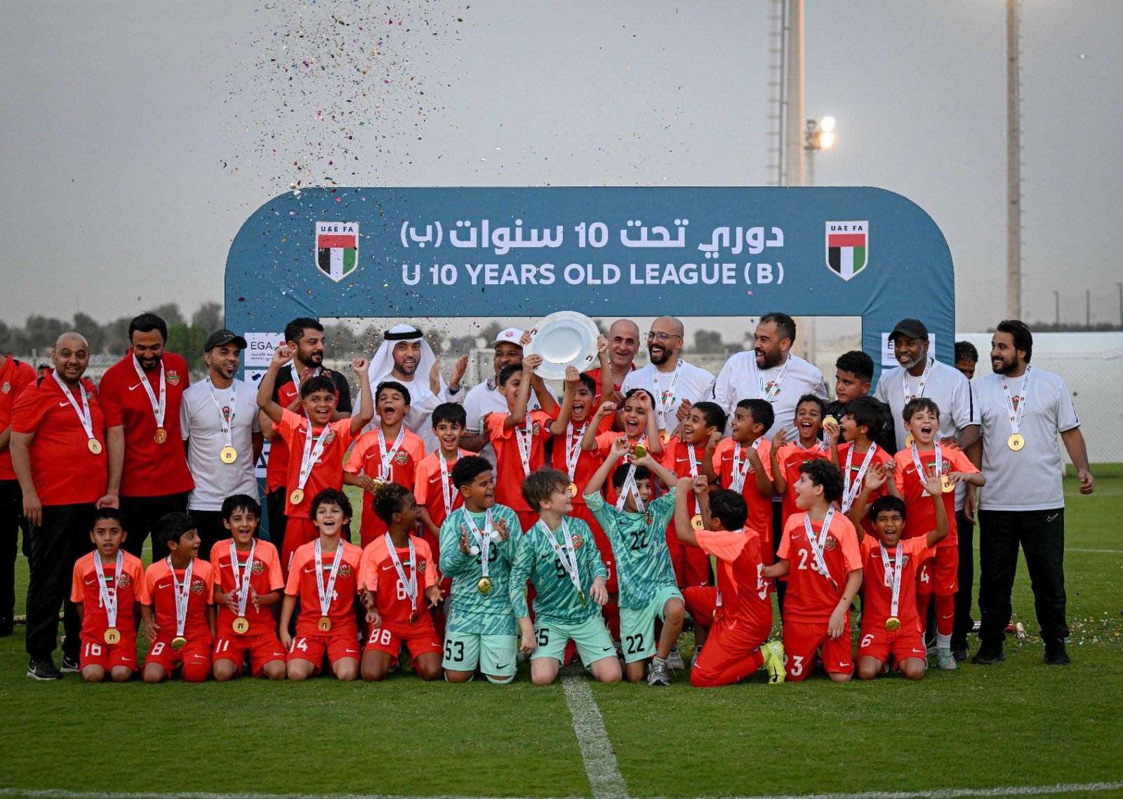 تتويج شباب الأهلي ببطولة دوري تحت 10 سنوات (ب) 1 تتويج شباب الأهلي ببطولة دوري تحت 10 سنوات (ب)