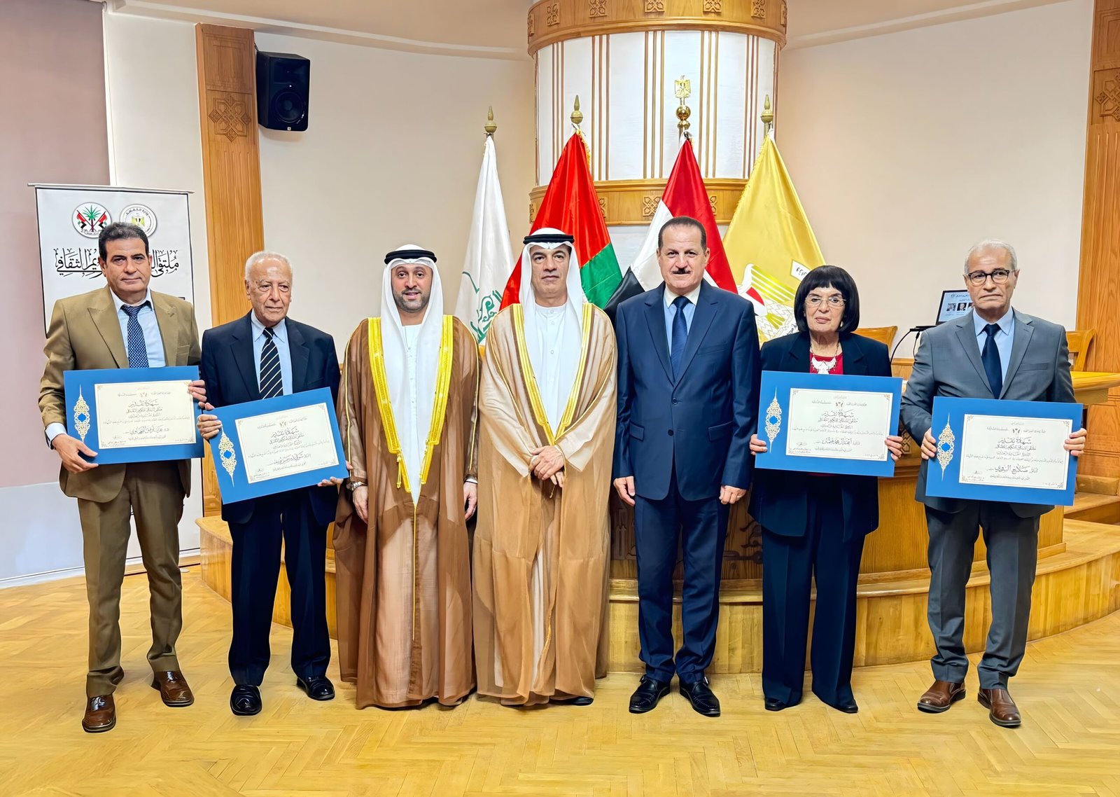 الشارقة تحتفي بكوكبة ثقافية مصرية في القاهرة