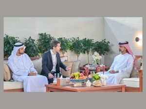 عمار بن حميد يستقبل رئيس مجموعة "كريبتو دوت كوم" ويبحث التعاون في مجال التقنيات الرقمية