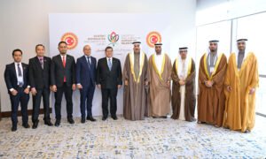 صقر غباش ورئيس مجلس النواب الماليزي يبحثان التعاون البرلماني الثنائي