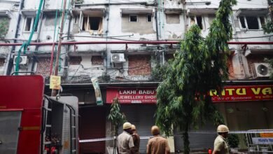 15 قتيلًا في حريق فندق بالهند