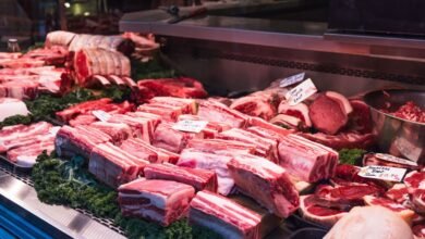 بريطانيا تحظر واردات اللحوم ومنتجات الألبان من دول الاتحاد الأوروبي