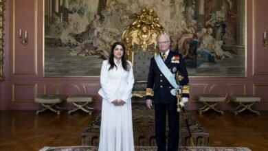 سفيرة الإمارات تقدم أوراق اعتمادها إلى ملك السويد