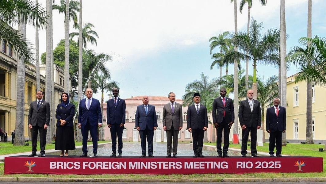 ريم الهاشمي تبرز رؤية الإمارات للتعاون العالمي خلال مشاركتها في اجتماع وزراء خارجية "بريكس" بالبرازيل