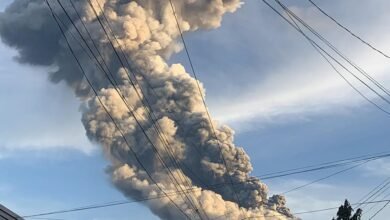 ثوران بركان كانلاون في الفلبين يطلق عمودا من الرماد بارتفاع 4 كيلومترات