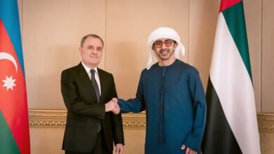 عبدالله بن زايد يستقبل وزير خارجية أذربيجان ويبحثان تعزيز العلاقات الثنائية بين البلدين