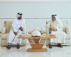 حاكم أم القيوين يتقبل التعازي من الشيوخ والمواطنين والمقيمين في وفاة والدته الشيخة حصة بنت حميد بن عبدالرحمن الشامسي