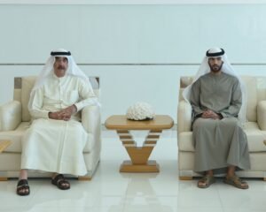 حاكم أم القيوين يتقبل التعازي من الشيوخ والمواطنين والمقيمين في وفاة والدته الشيخة حصة بنت حميد بن عبدالرحمن الشامسي